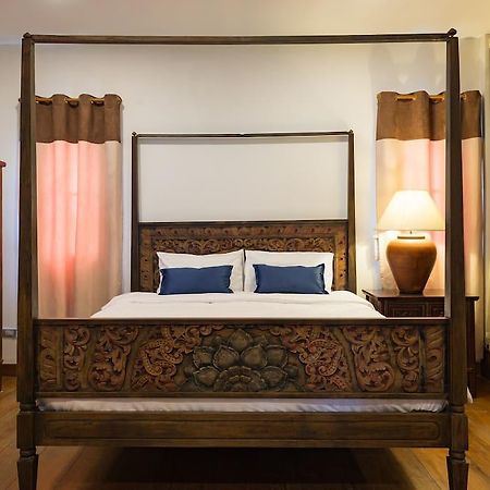 Artisan'S Antique House - Silom Villa Bangkok Luaran gambar